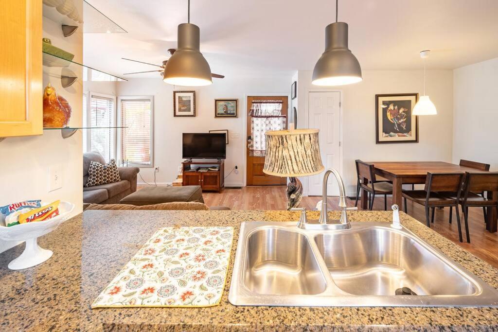 Serenity House Near Gaslamp, San Diego Zoo & Petco 외부 사진